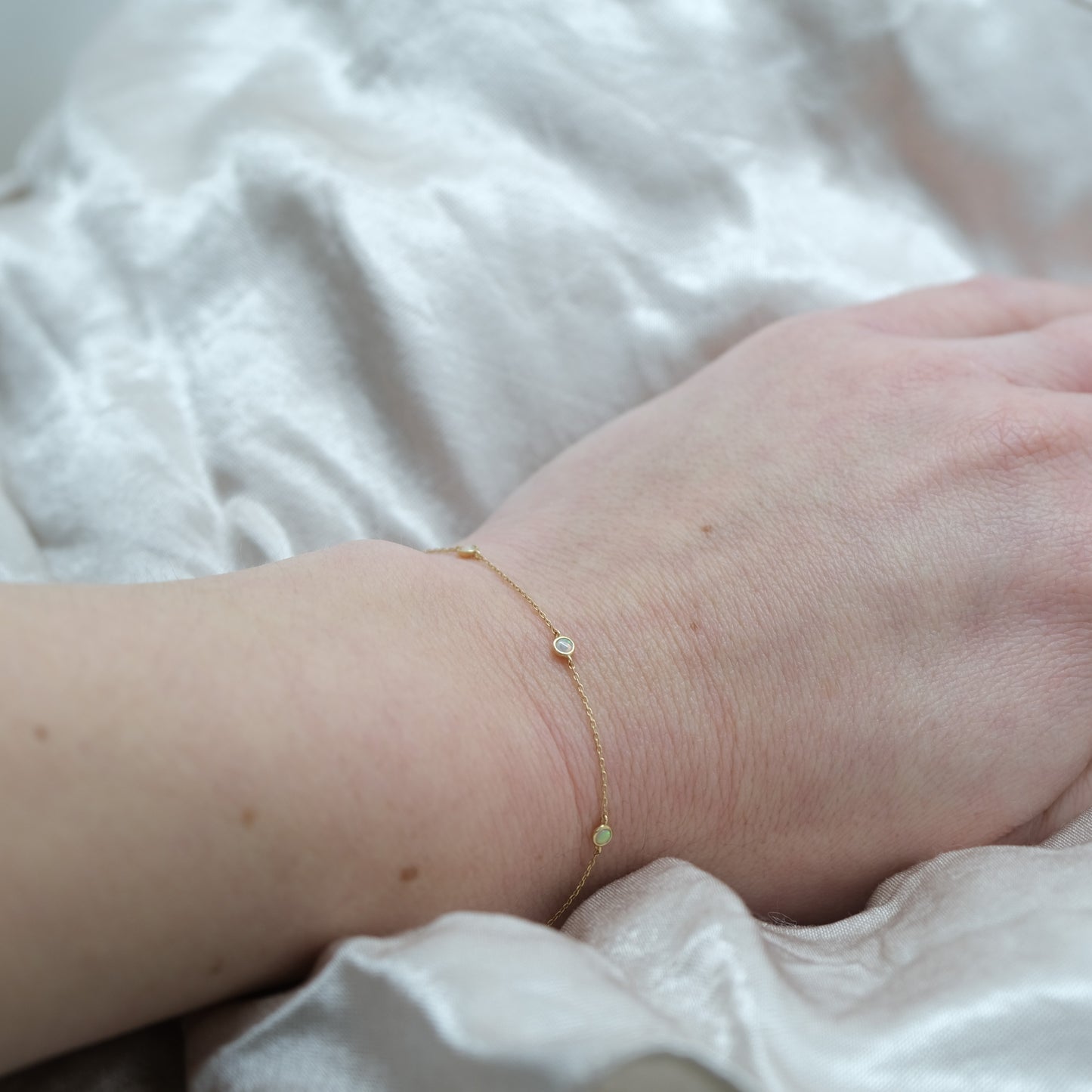 14ct Opal Bracelet in Gold